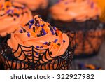 halloween cupcakes with... | Shutterstock . vector #322927982